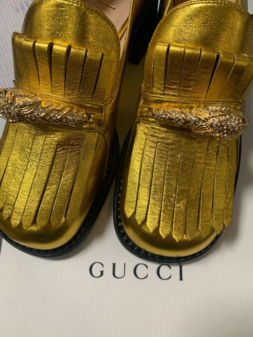 Authentic Gucci shoes (Category: Loafers) located in Liliw. Submitted by eleglance (Listing ID 1119116540, Image 1). Description: Authentic Gucci Brand new Sale na po dahil na stock ng matagal sa store because of covid Size 38 1/2 Complete inclusion .