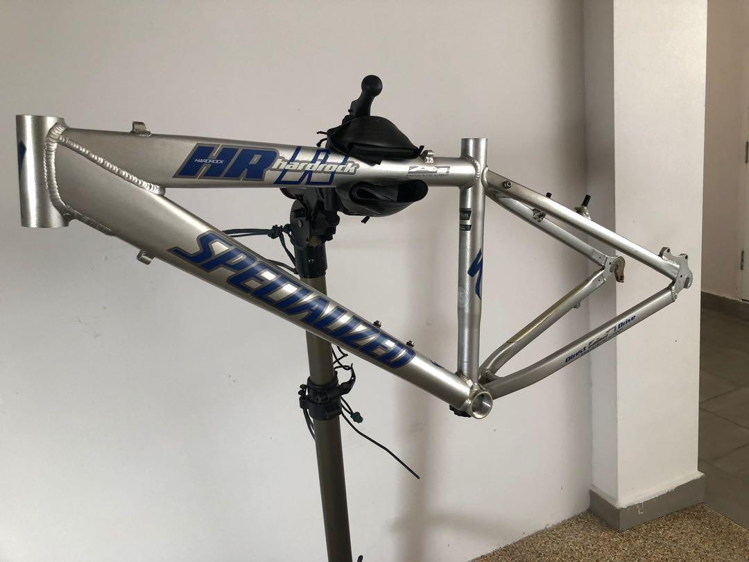 Double clearance butted aluminium
