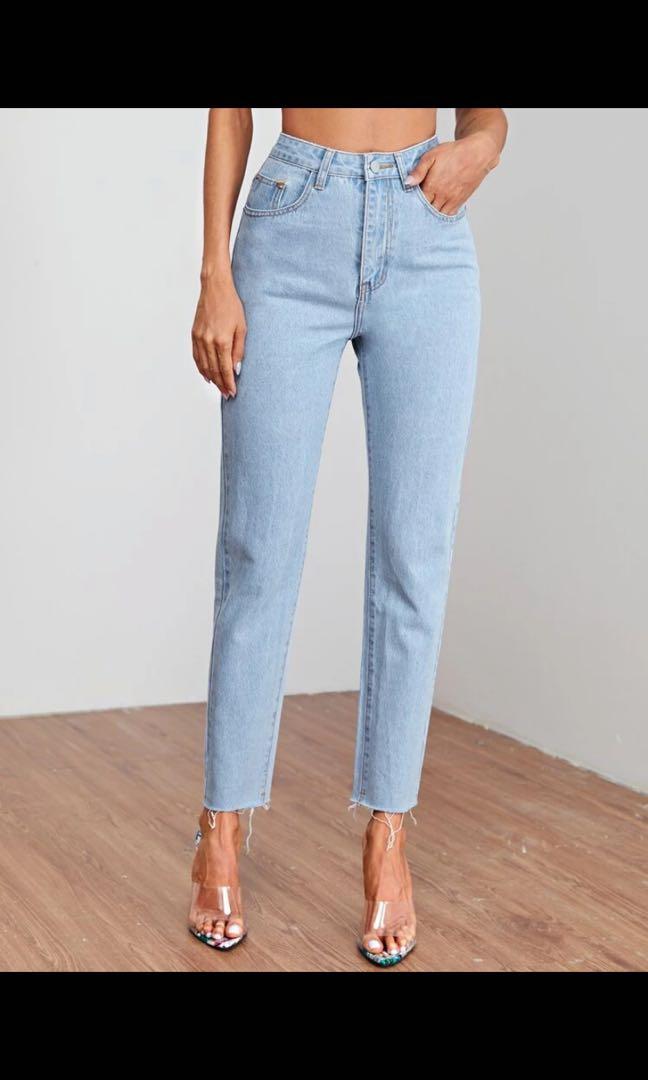 Carrot Jeans, Women's Fashion, Bottoms, Jeans on Carousell