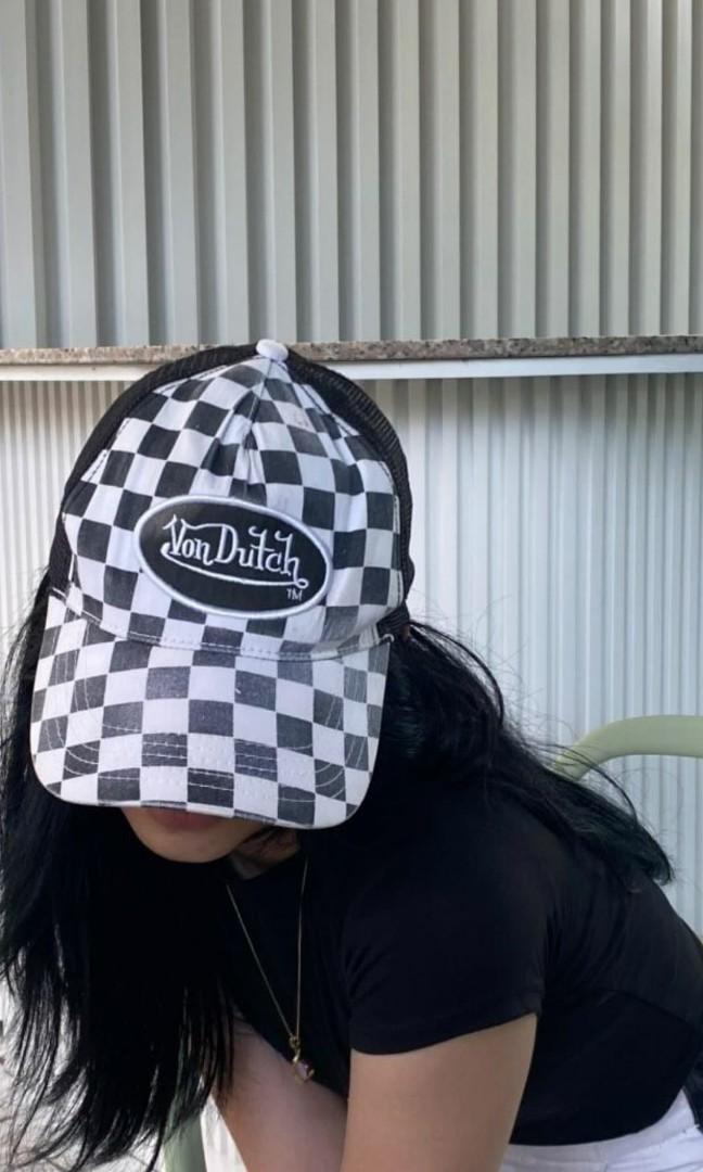 Von dutch checkered hat discount