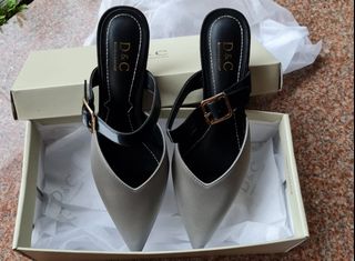 (Category: ) located in . Submitted by loveitstyle (Listing ID 1119122363, Image 1). Description: .
