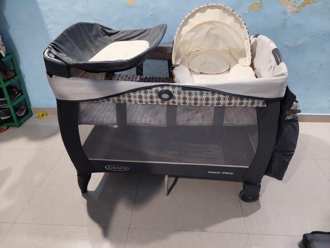 mickey mouse pack and play graco