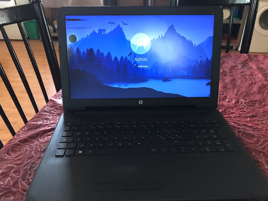 HP LAPTOP FOR SALE/SWAP DSLR CAMERA OR APPLE PRODUCT, Computers & Tech