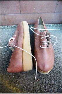 Japanese leather wedge shoes