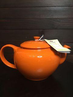 CLEARANCE SALE: Le Creuset Classic Teapot 1L