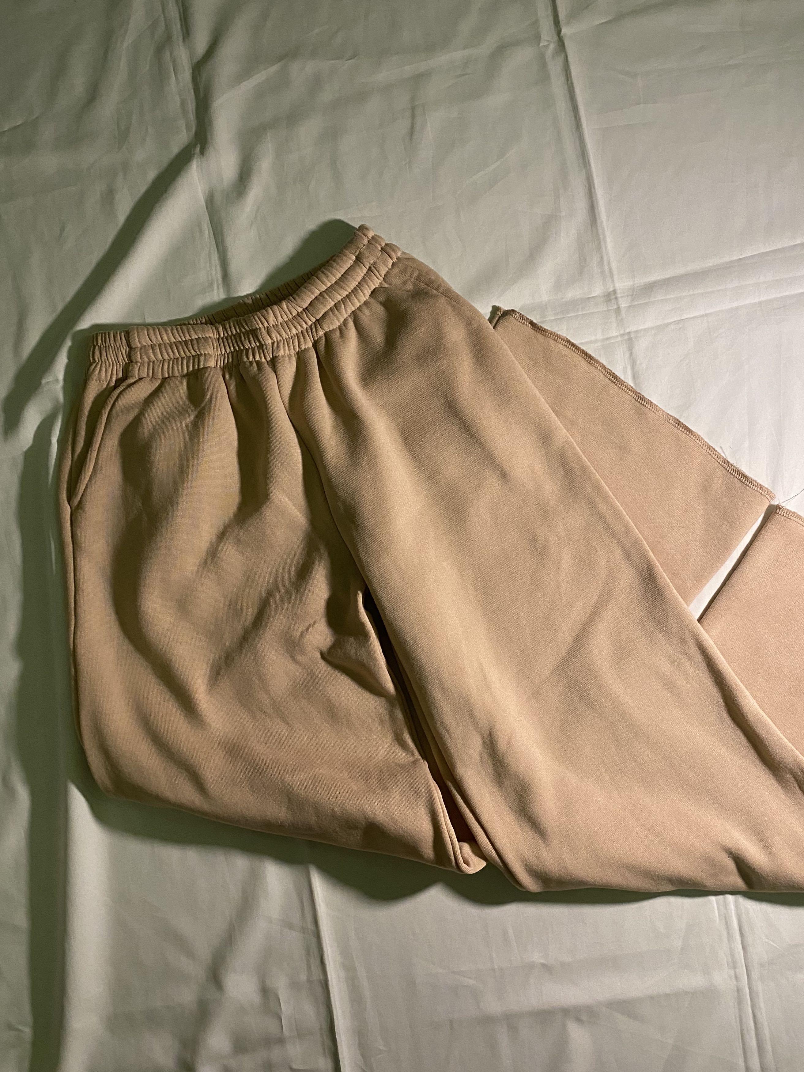 Light Pink Wide Leg Cotton Pants (Category: Other Bottoms) located in Naga. Submitted by sushigrrrl (Listing ID 1119188414, Image 2). Description: — Never used.