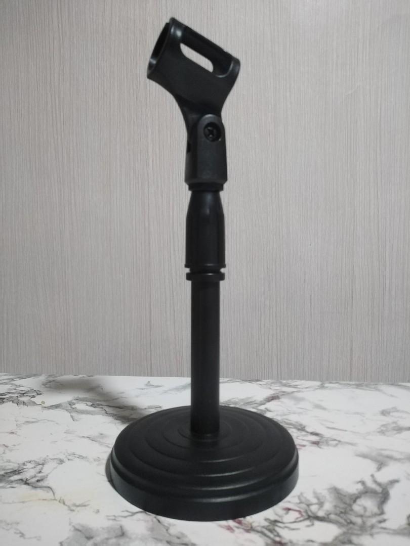 Microphone stand desk top mic stand (Category: Microphones) located in Quezon City. Submitted by smithwarren46 (Listing ID 1119016472, Image 2). Description: #micstand #deskmicstand P150 Brand new all pvc plastic mic stand Durable can fit wireless mic and dynamic microphone. Round base. Adjustable height. Pick up lagro Q.c or via delivery service rider po. More item for sale.. like or follow my page #BSAonlinestore https://www.facebook.com/BSA-on