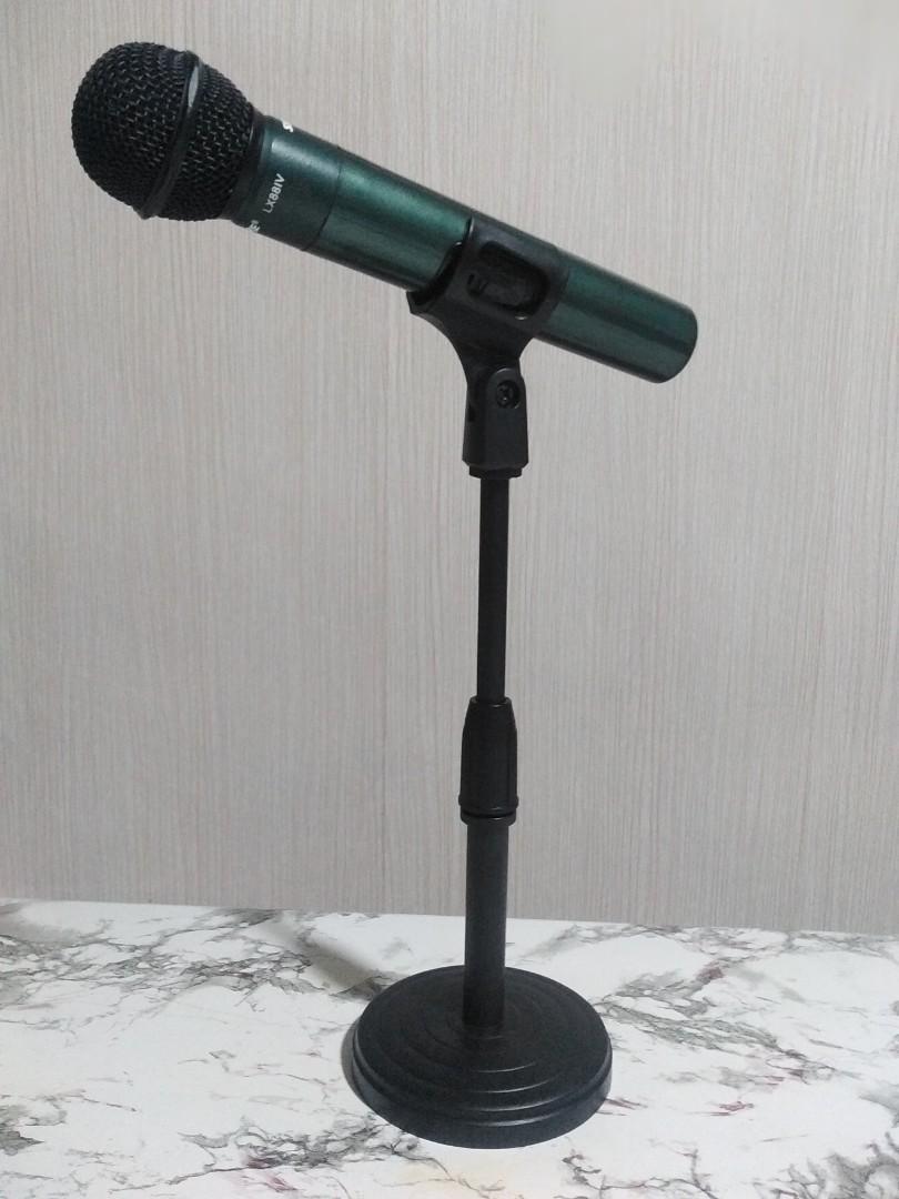 Microphone stand desk top mic stand (Category: Microphones) located in Quezon City. Submitted by smithwarren46 (Listing ID 1119016472, Image 1). Description: #micstand #deskmicstand P150 Brand new all pvc plastic mic stand Durable can fit wireless mic and dynamic microphone. Round base. Adjustable height. Pick up lagro Q.c or via delivery service rider po. More item for sale.. like or follow my page #BSAonlinestore https://www.facebook.com/BSA-on