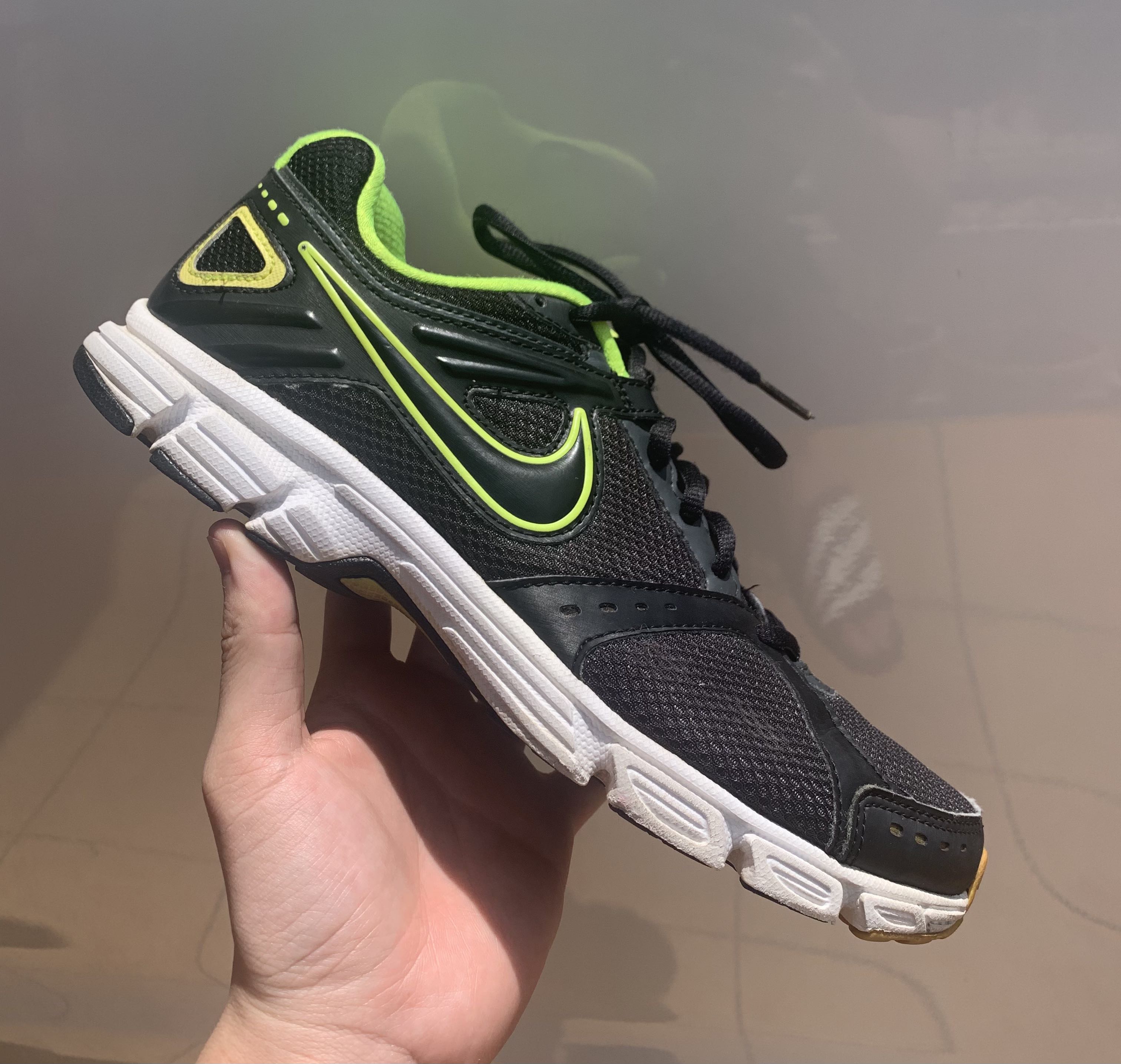 Nike sales downshifter 4