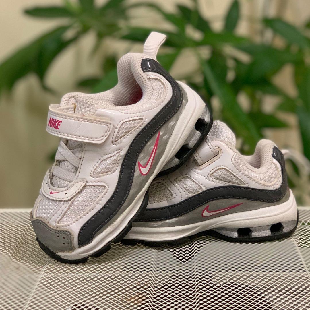 Nike reax kids outlet