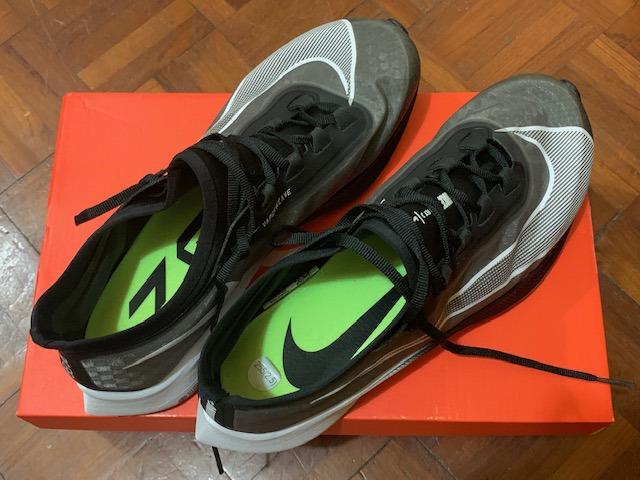 NIKE ZOOM FLY 3(us7.5/25.5cm) New, Black color, 男裝, 鞋, 波鞋