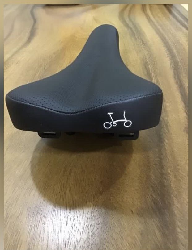 Brompton seat 2025