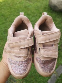 (Category: ) located in . Submitted by prelovedbynadiam (Listing ID 1119114242, Image 1). Description: .