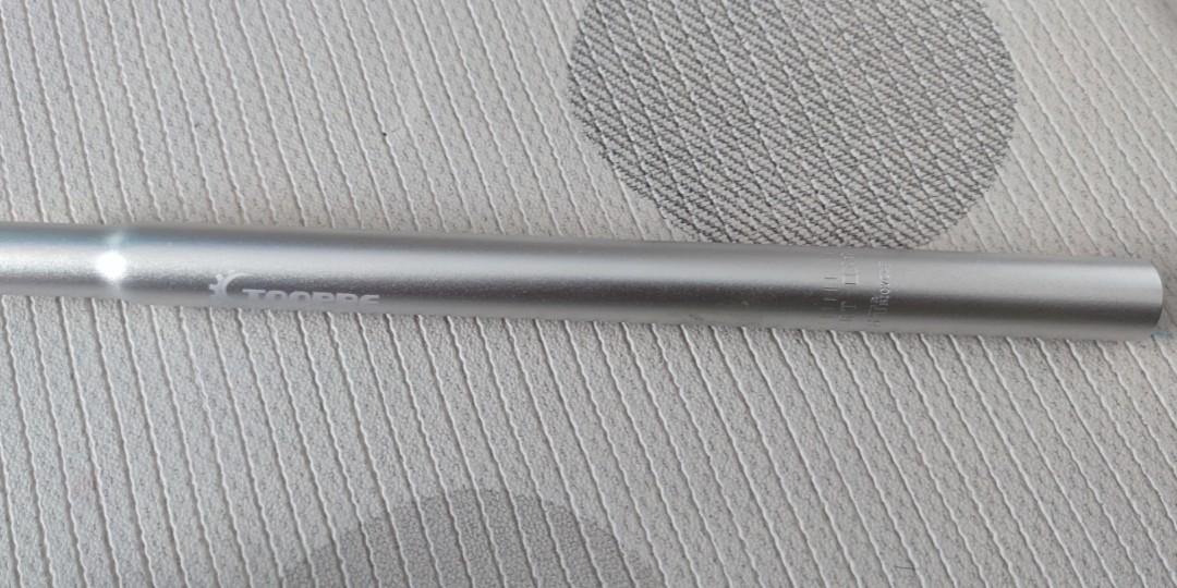 Seat Posts (Category: Parts & Accessories) located in Singapore. Submitted by ajbayu (Listing ID 1119083417, Image 3). Description: 25.4mm by 350mm long seatpost. Silver Toopre Brand. Bought d wrong size at $18.