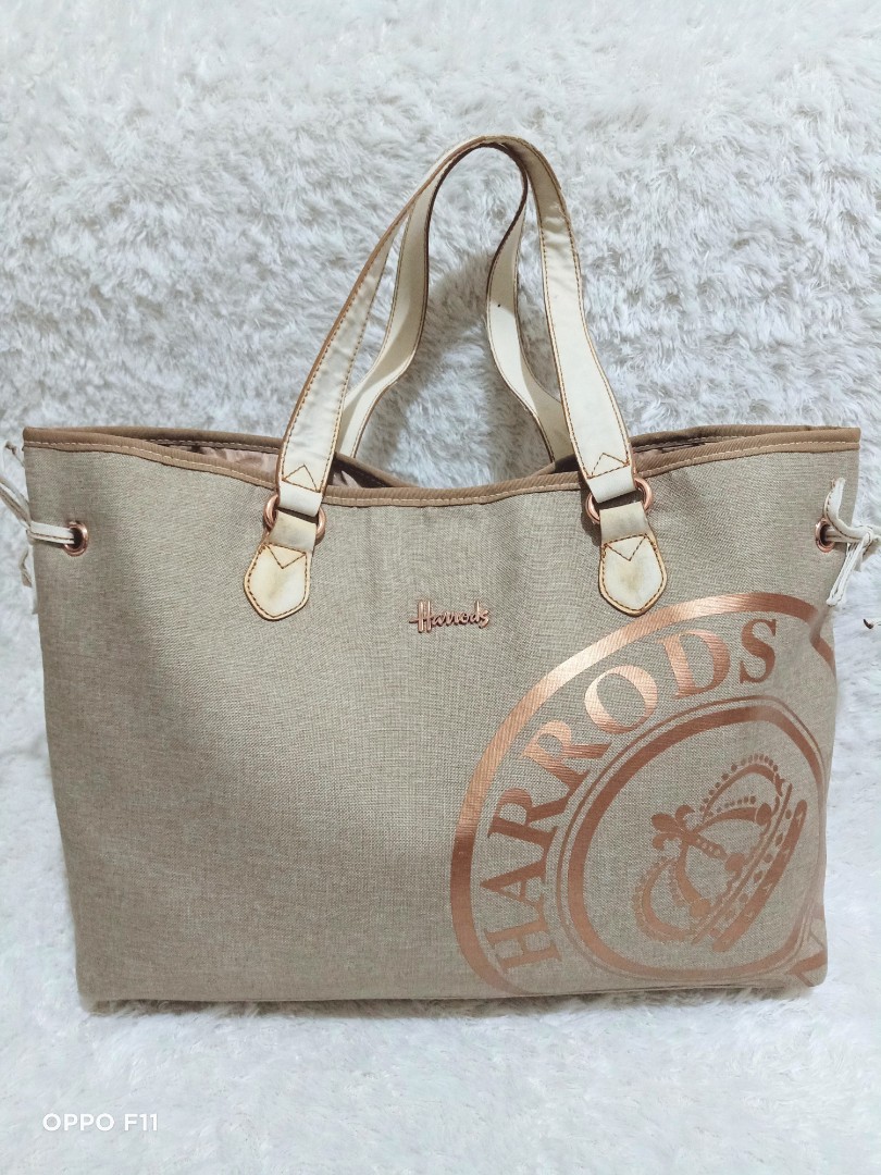 Tote bag besar Harrods original, Fesyen Wanita, Tas & Dompet di Carousell