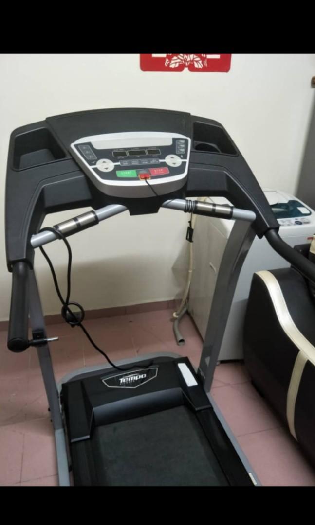 Treadmill T941 Sports Equipment Exercise Fitness Cardio Fitness Machines on Carousell