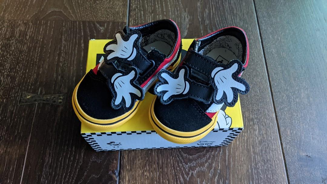 Mickey mouse store vans uk