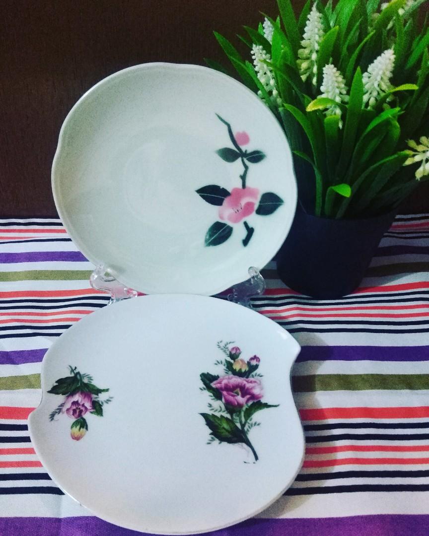 Vintage Deco Plates (Category: Other Home Decor) located in Quezon City. Submitted by MahjasHomeCollections (Listing ID 1119051969, Image 1). Description: 120 per piece MoP: GCash.