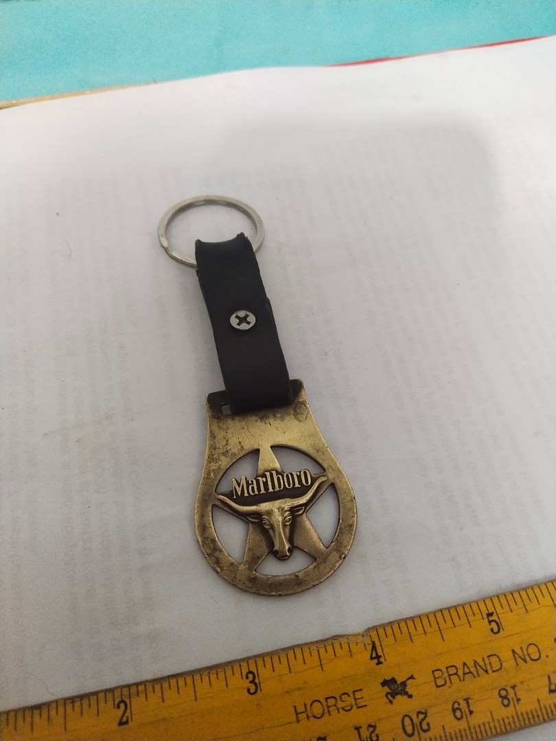 Vintage Marlboro Brass Key Chain 1980d Hobbies Toys Memorabilia Collectibles Vintage Collectibles On Carousell