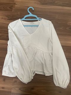 (Category: ) located in . Submitted by auroraapreloved (Listing ID 1119146682, Image 1). Description: .