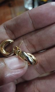 (Category: ) located in . Submitted by ailacollections (Listing ID 1119232263, Image 1). Description: .