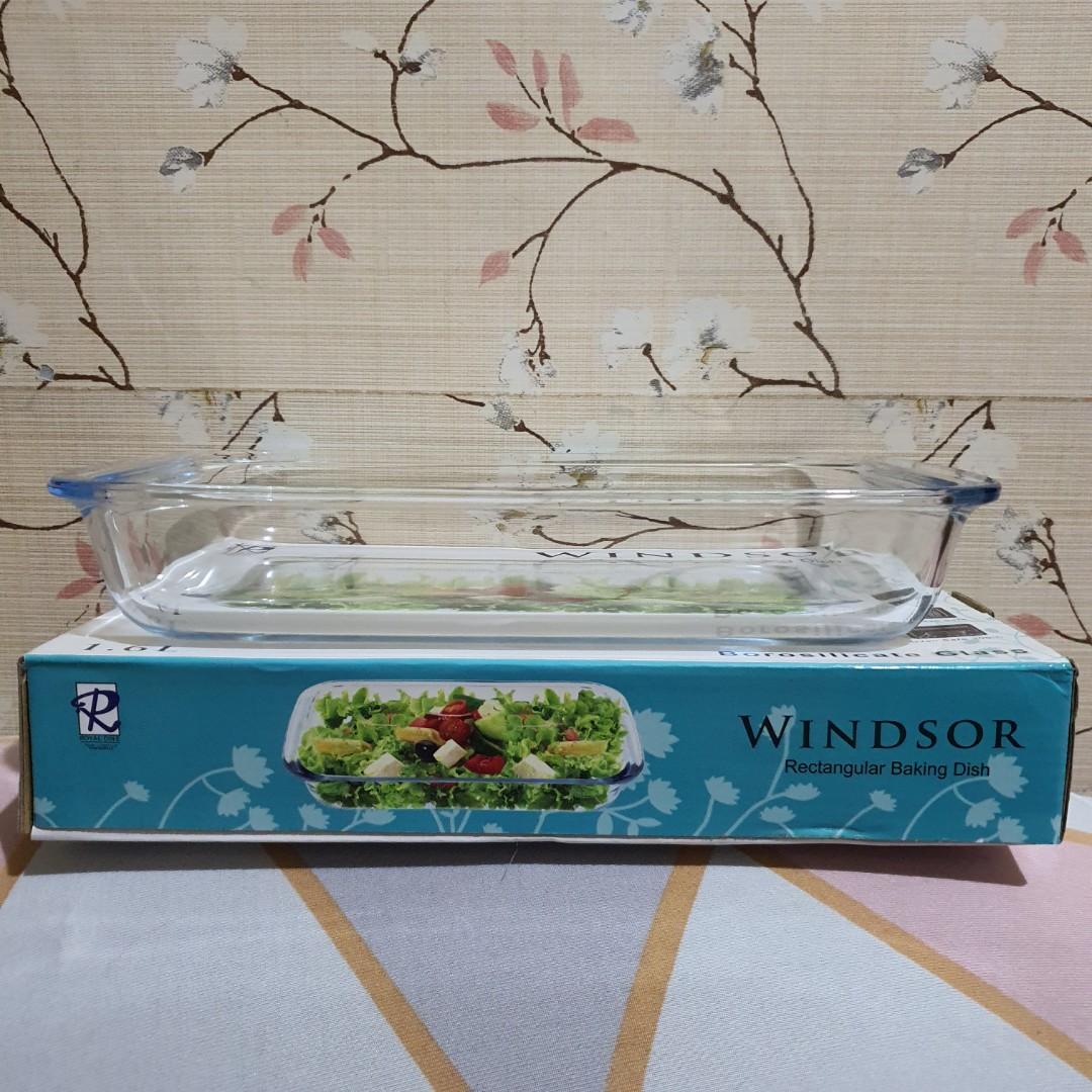 1.6L RECTANGULAR BAKING DISH - MICROWAVE AND OVEN SAFE (Category: Bakeware) located in Pasig City. Submitted by regs.018 (Listing ID 1119414187, Image 3). Description: BOROSILICATE GLASS 1.6 LITERS SIZE : 29.5cm x 17.6cm x 2.5 inches.