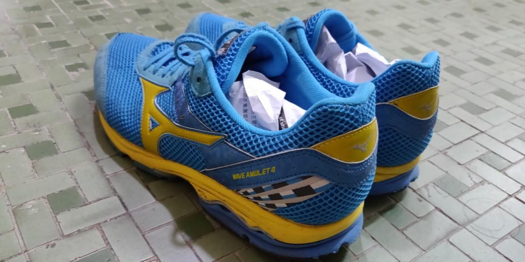 Mizuno wave amulet 4 discount