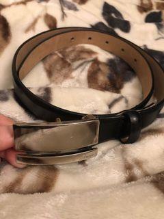 🙈 vintage dkny leather belt