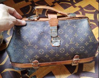 AUTH. LV DOCTOR BAG VINTAGE YEAR 1970