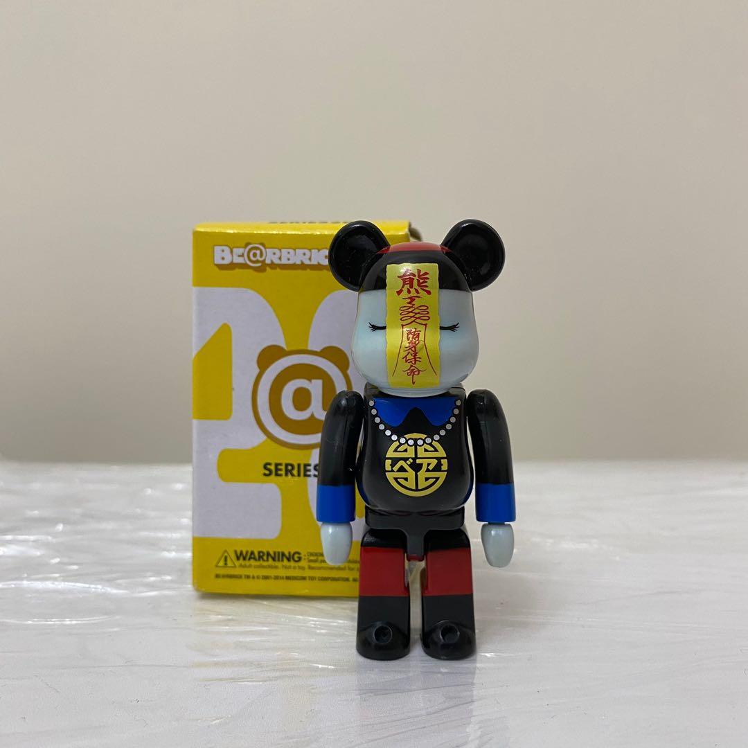 Bearbrick hotsell series 28