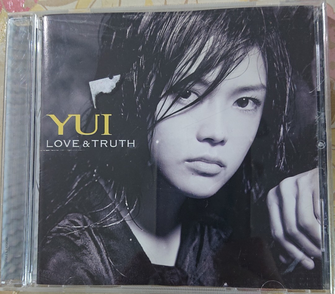 cd Yui-love & truth 1n, 興趣及遊戲, 音樂、樂器& 配件, 音樂與媒體