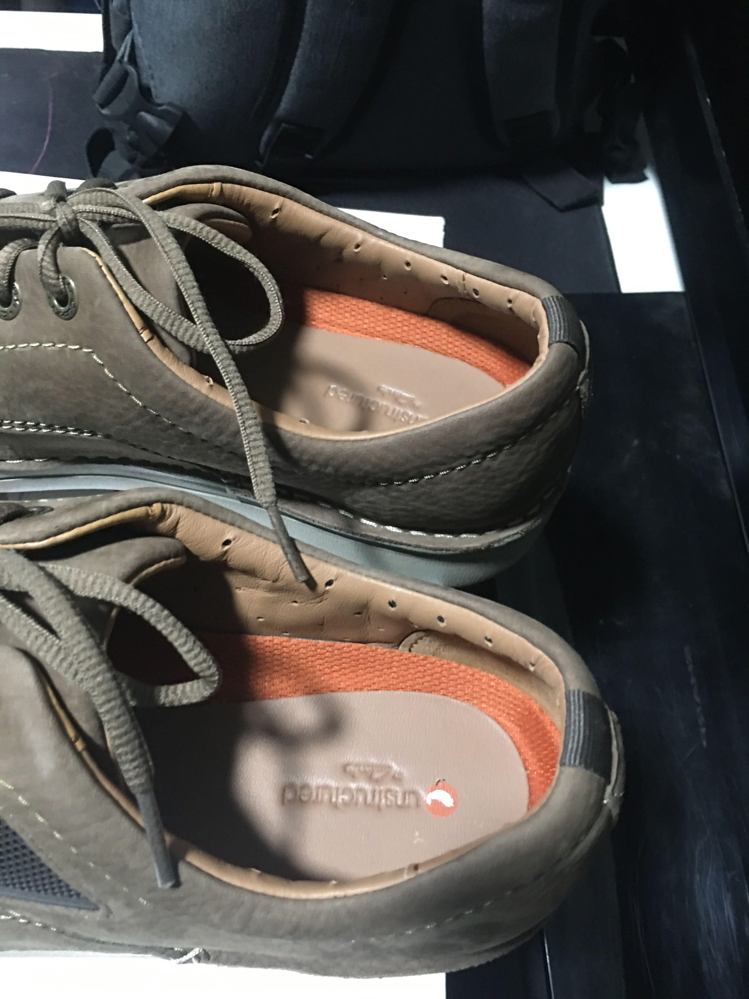 Clarks unnature plain