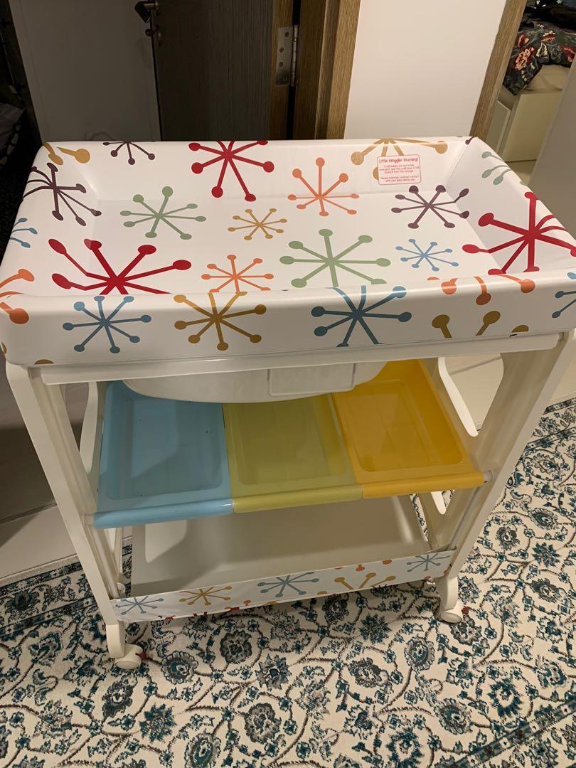 Cosatto bathtub and changing station Babies Kids Bathing