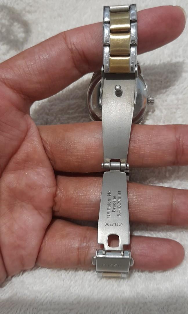 Fossil Watch PL (Kategori: Jam Tangan Wanita) berada di Tangerang. Dikirim oleh malalapreloved (ID iklan 1119325125, Gambar 2). Deskripsi: masih sangat bagus, ada box, battere pas abis krn udah jarang dipake (bisa dibantu ganti batre baru kalau mau(.