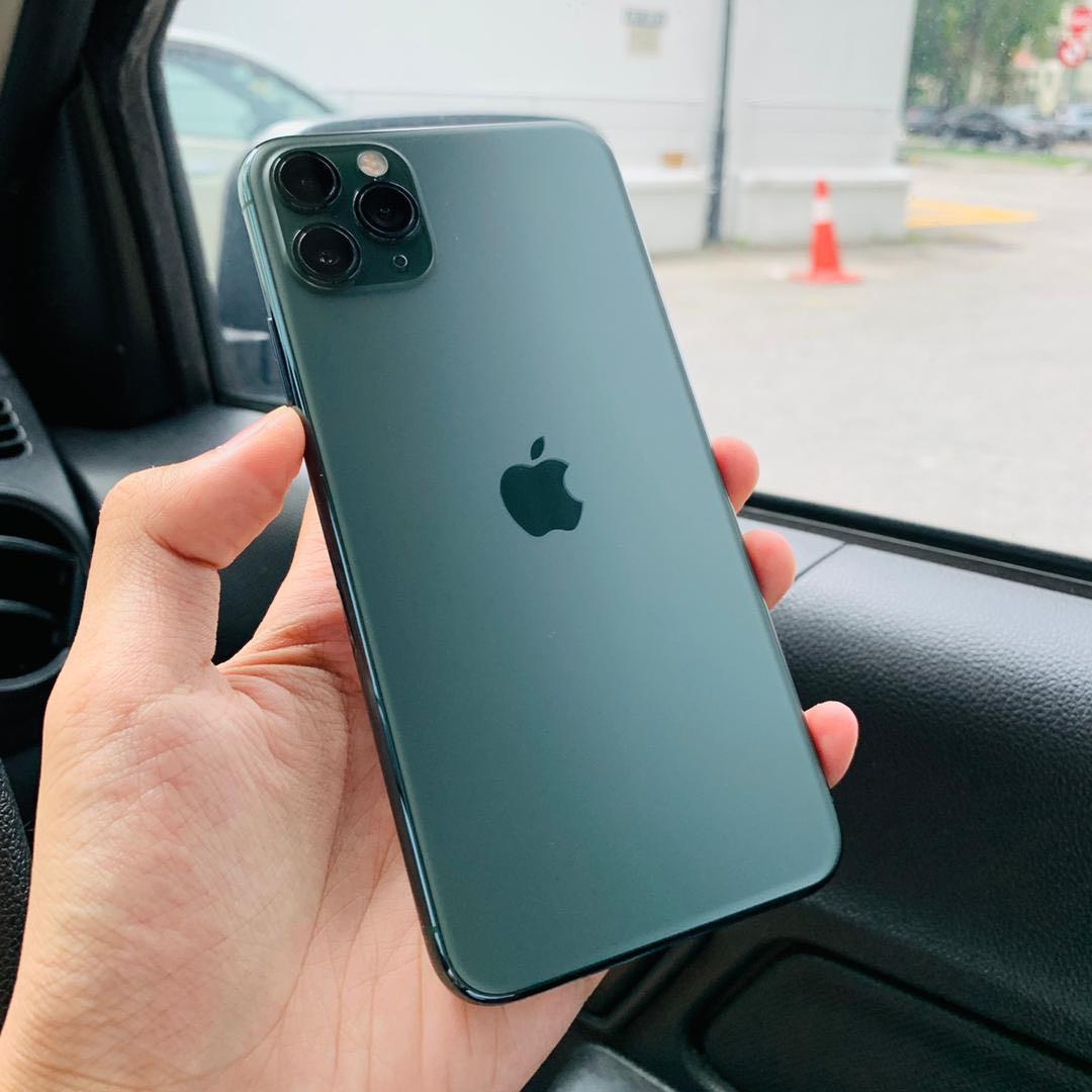 Iphone 11 Pro Max 512gb My Midnight Green Mobile Phones Gadgets Mobile Phones Iphone Iphone 11 Series On Carousell