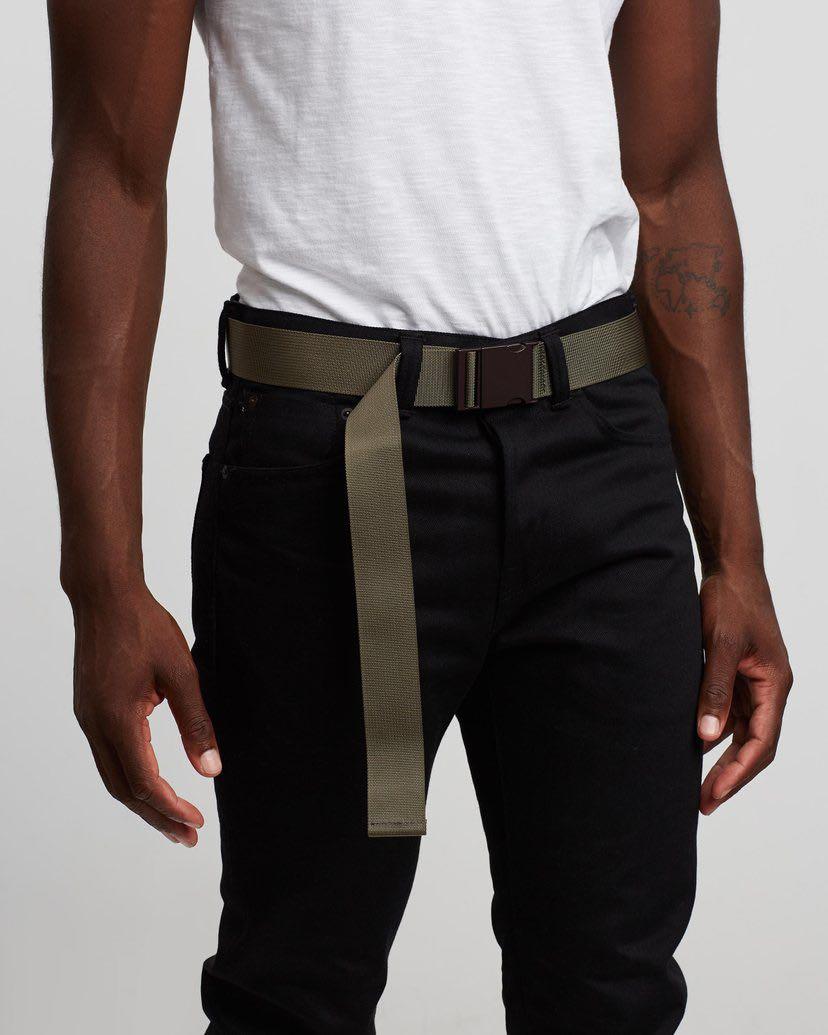 Levis store web belt