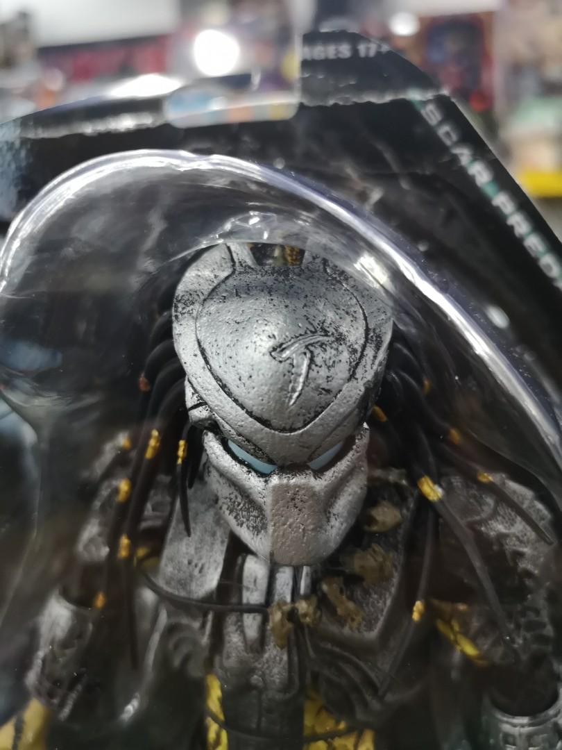 Masked top scar predator