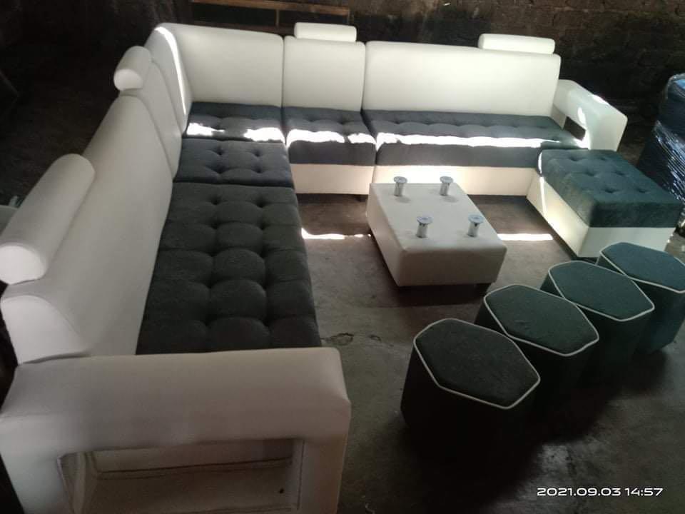 ON HAND! READY TO DELIVER FREE DELIVERY! ELEGANT SOFA SET, Furniture