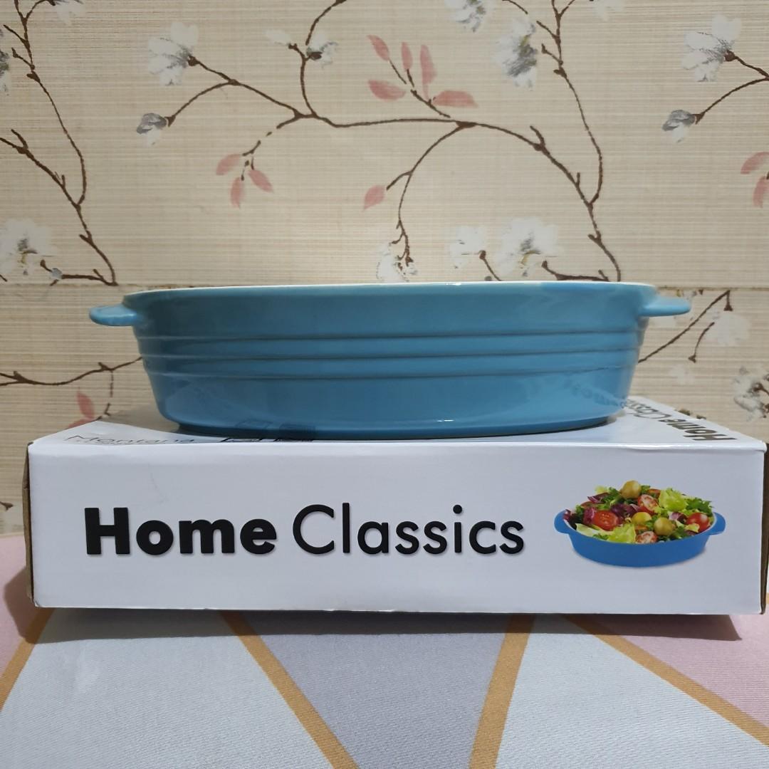 OVAL BAKING DISH - 1.3L - MICROWAVE AND OVEN SAFE (Category: Bakeware) located in Pasig City. Submitted by regs.018 (Listing ID 1119413974, Image 2). Description: BAKING DISH 1.3 LITERS SIZE : 11 x 7 x 2.5 inches.