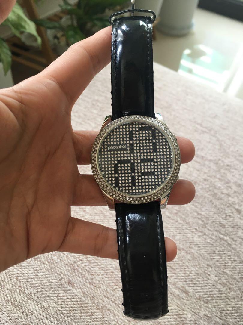 Часы Phosphor Touch Time Watch Pink TT06 - купить с доставкой по выгодным  ценам в интернет-магазине OZON (547264325)