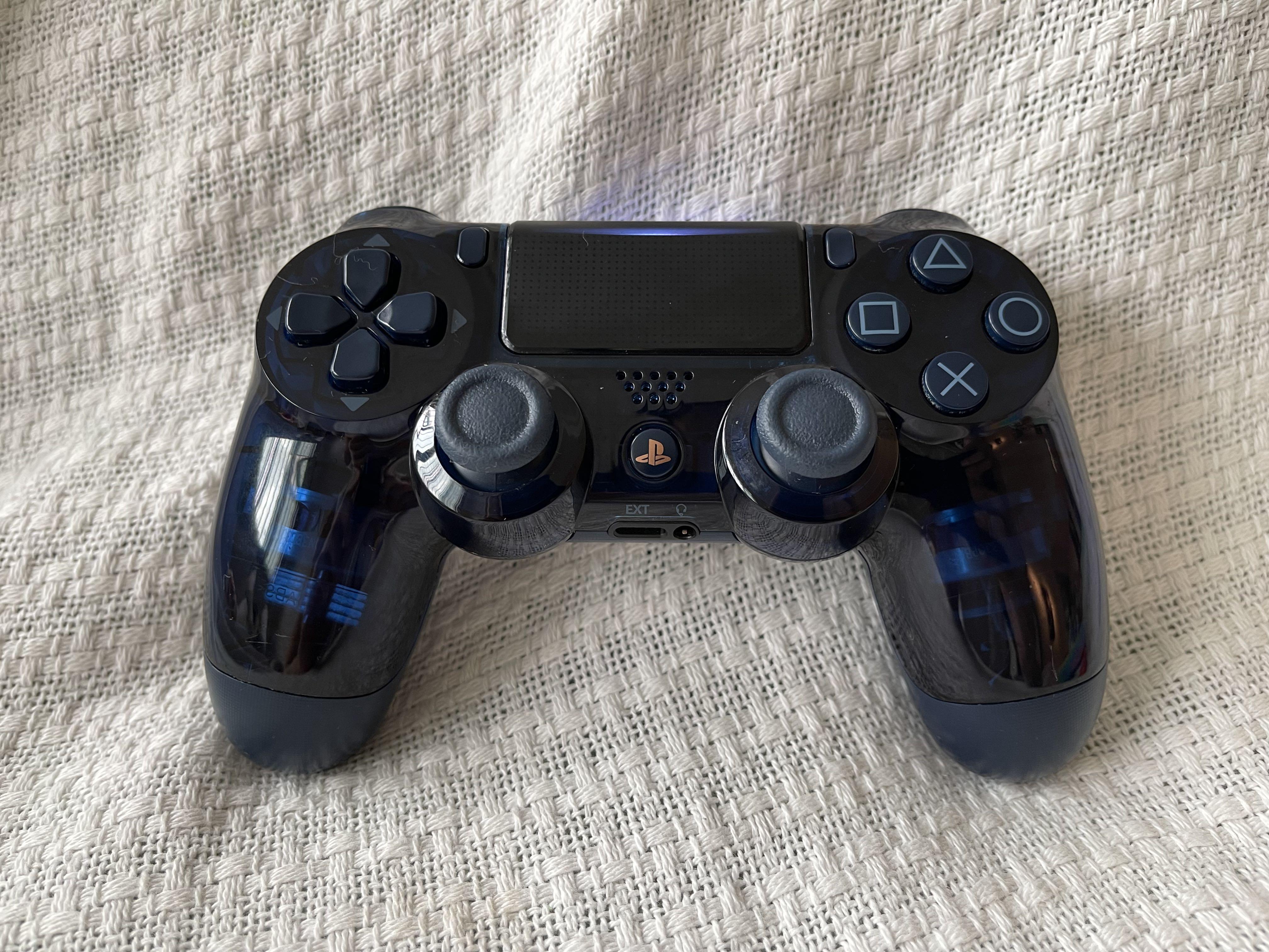 PS4 Controller 500 Million Limited Edition, Video Gaming, Gaming ...