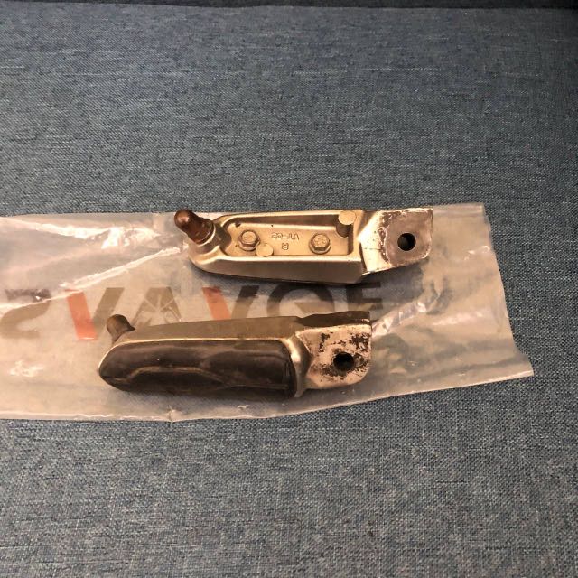 Pulsar NS200 Rear Footrest, Motorcycles, Motorcycle Accessories on