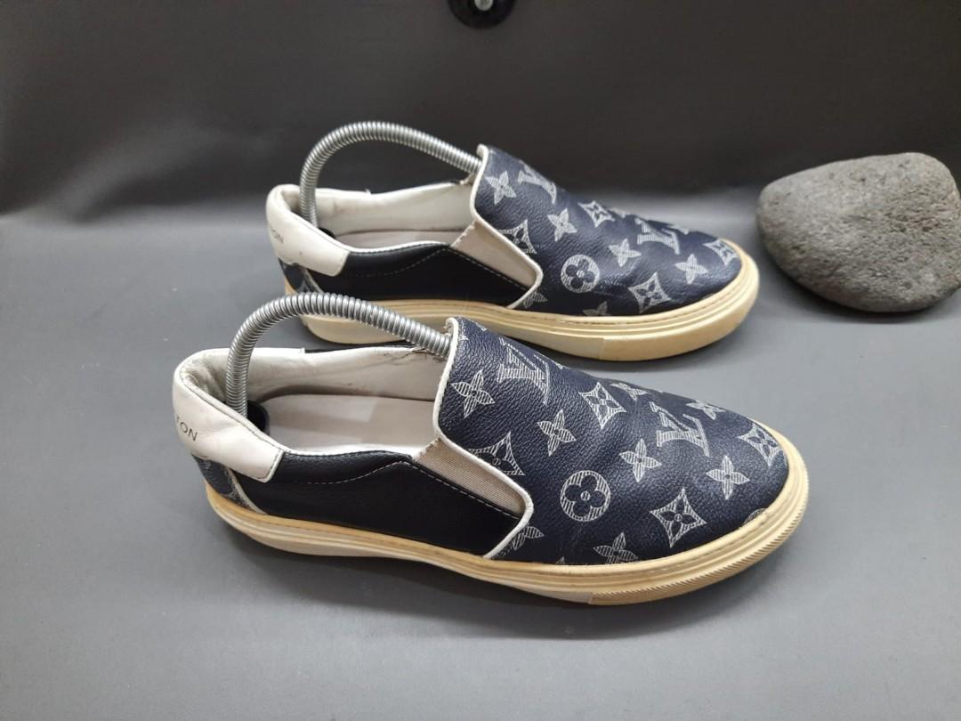 Louis Vuitton Men Savane Monogram Trocadero Slip On Sneakers Encre 8 –  STYLISHTOP