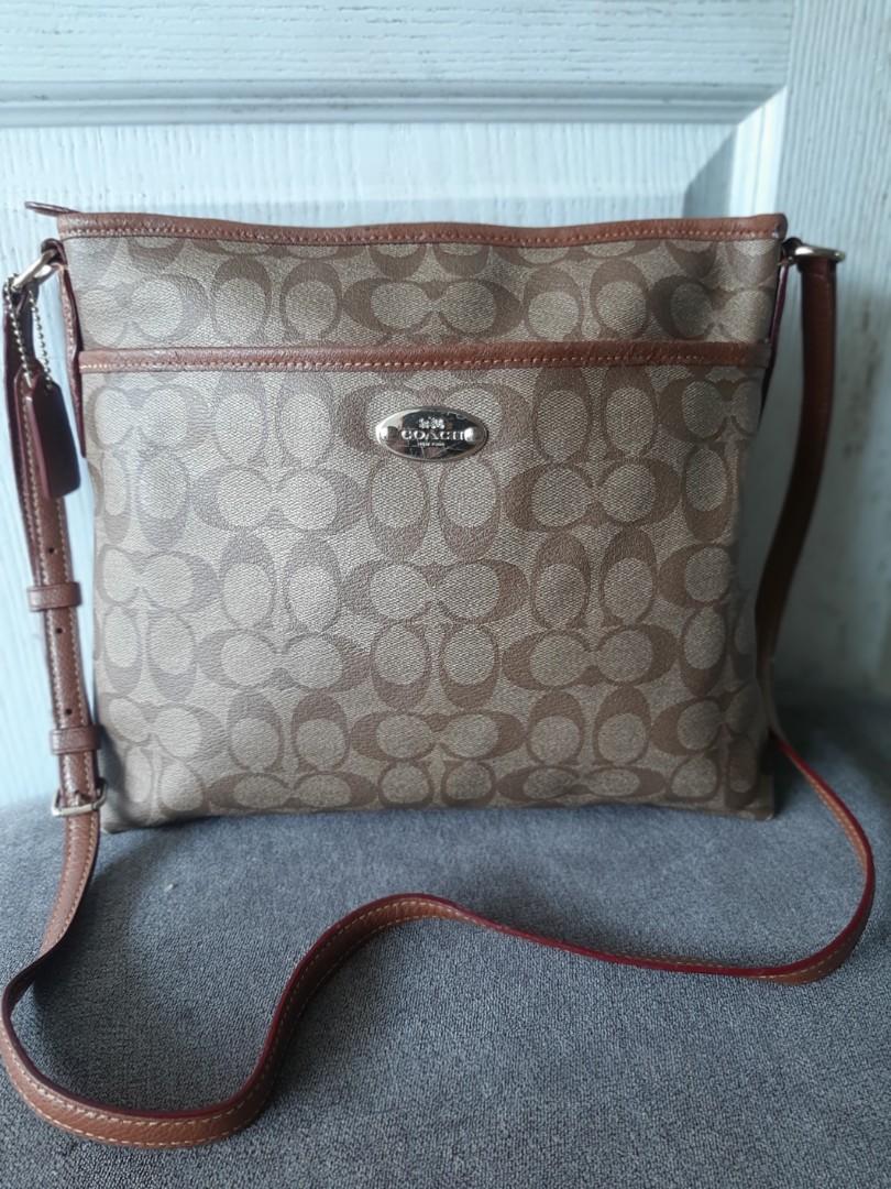 Sling coach, Fesyen Wanita, Tas \u0026 Dompet di Carousell