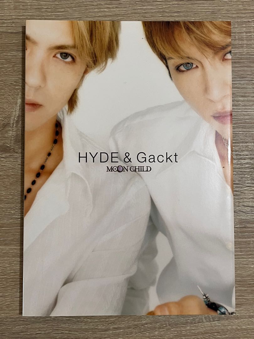 珍品 Hyde Gackt Moonchild 唯美相集連poster 興趣及遊戲 書本 文具 雜誌及其他 Carousell