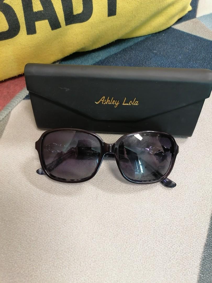 Coach 2024 lola sunglasses