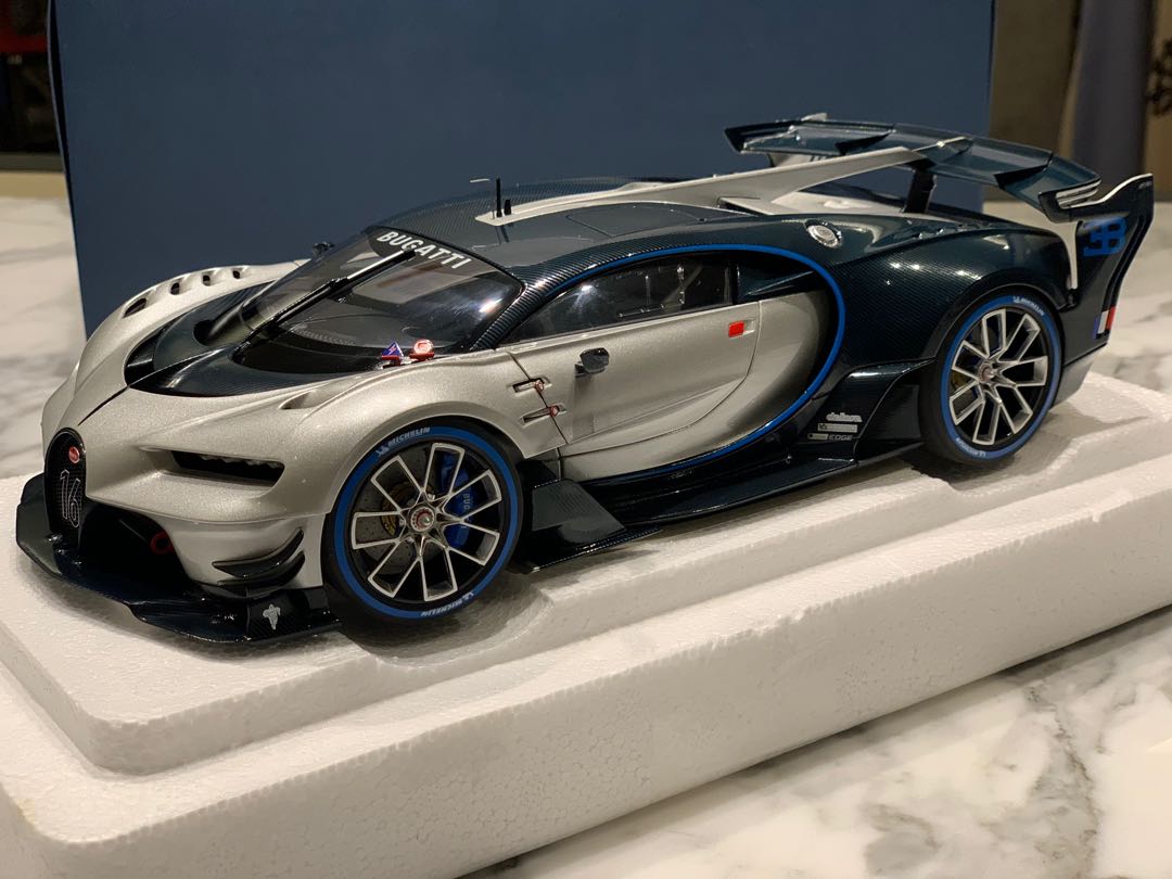 Autoart Bugatti Vision GT 2015 Silver carbon Blue 1 18 Hobbies