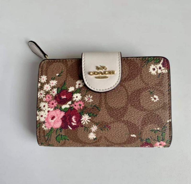 Coach wallet flower on sale print