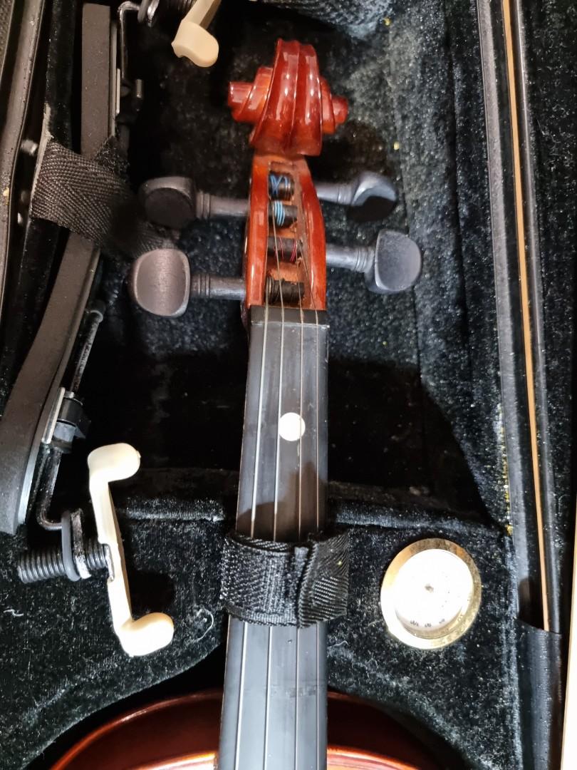 Fine Legend Violin 4/4, Hobbies & Toys, Music & Media, Musical