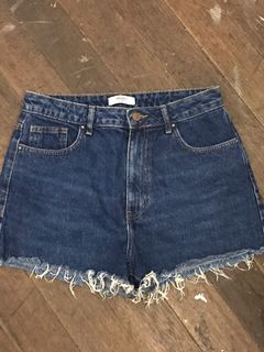 (Category: ) located in . Submitted by flmbee (Listing ID 1119597773, Image 1). Description: .